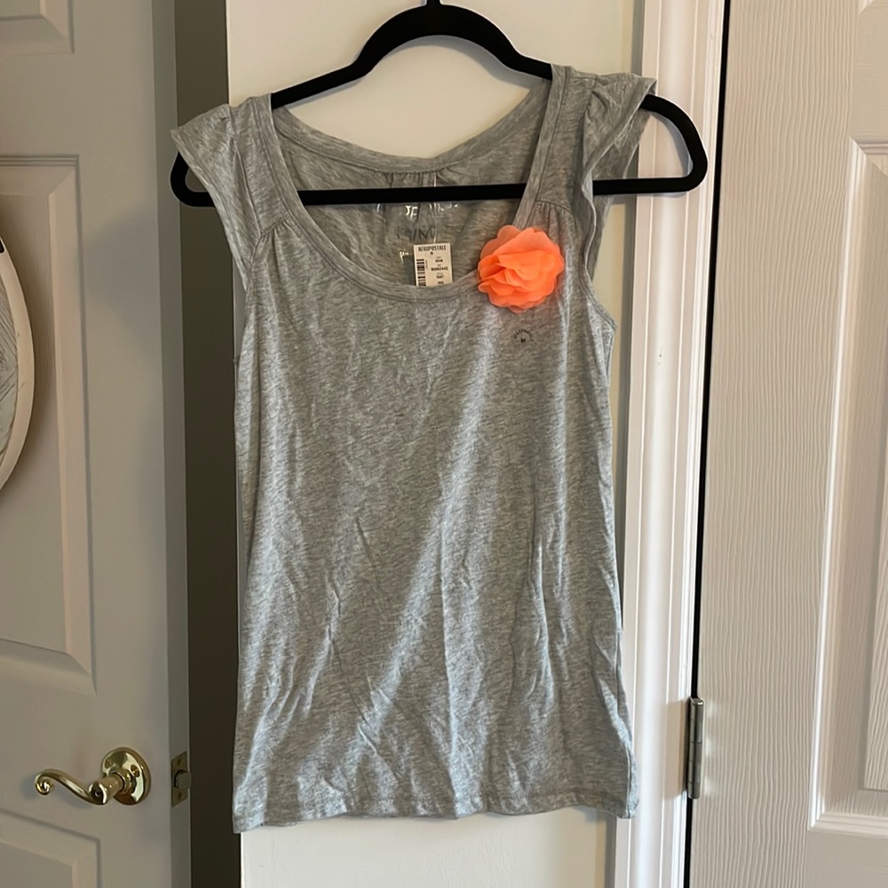 Grey tank top